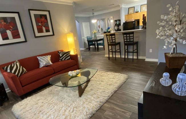 Edgewater Vista Apartments, Decatur Georgia, two bedroom apartment with open-concept floor plan