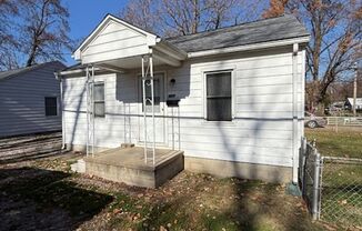 2556 Sweetser Avenue Evansville, IN 47714
