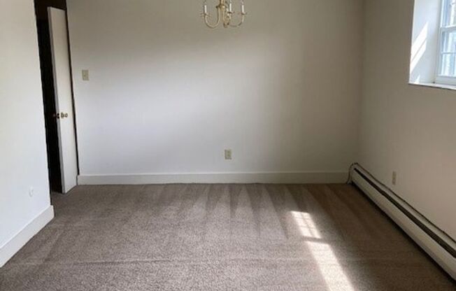 2 beds, 1 bath, 900 sqft, $1,425, Unit 116