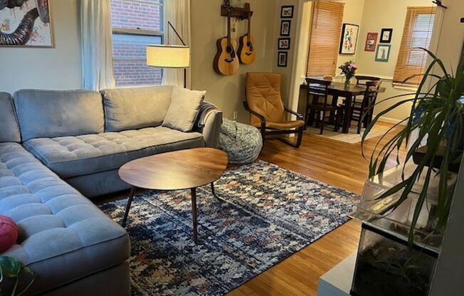 Gorgeous, 3 bedroom, 1 bathroom  ready June 20th!