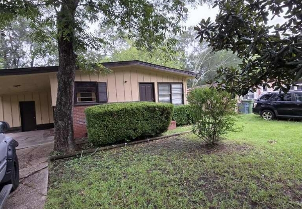 2176 LAMORE DR