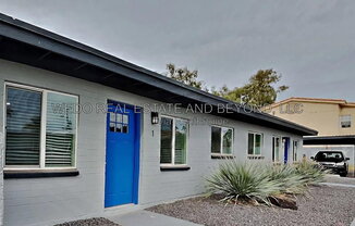 1302 E VIS AVE