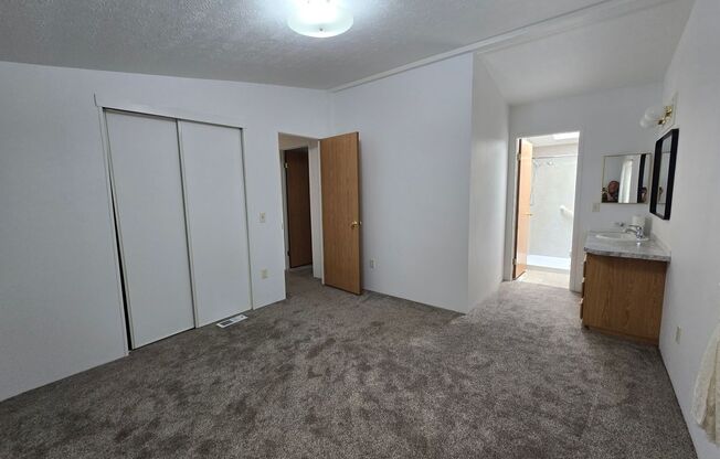 1478-1496-1516-1534-1556 42ND ST N
