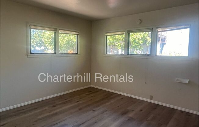 2 beds, 1 bath, 800 sqft, $2,200, Unit SouthEastStreet121