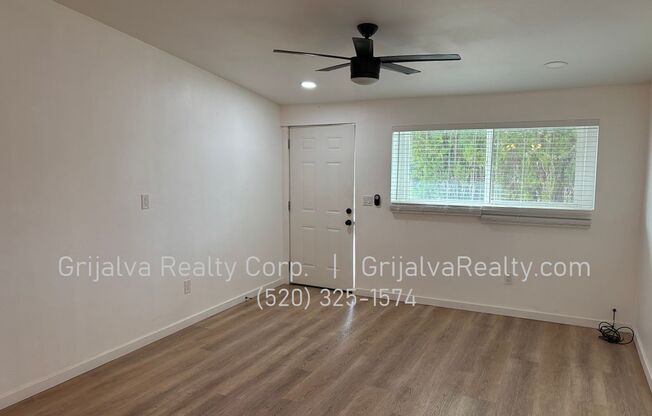 3 beds, 1 bath, 1,083 sqft, $1,500, Unit 2924