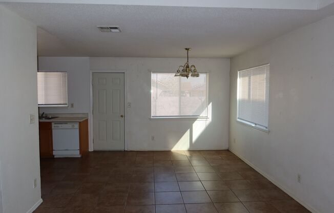 3 beds, 2 baths, $1,395