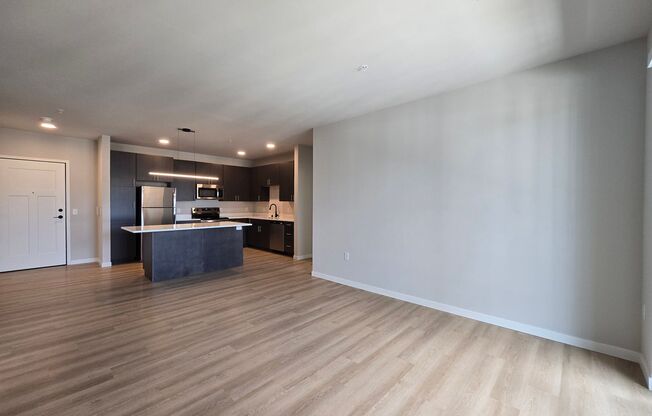 2 beds, 2 baths, 1,140 sqft, $2,110, Unit 8421-238