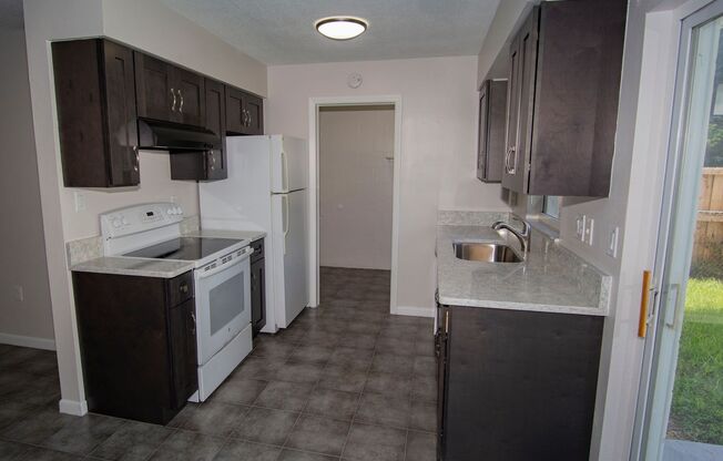 2 beds, 1 bath, $1,865