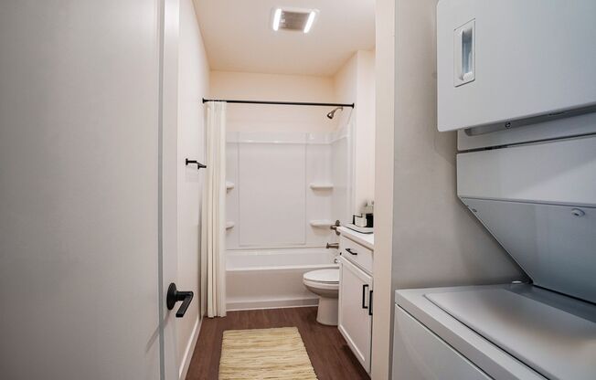 Studio, 1 bath, 369 sqft, $995, Unit 310