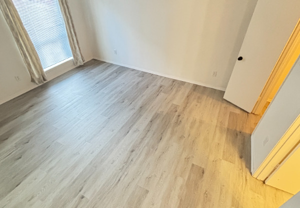 919 S Weatherred Drive