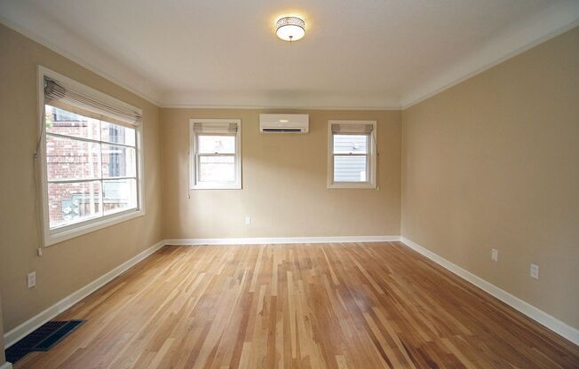 Nicely Remodeled 2+ Bedroom Arbor Lodge Cape Cod