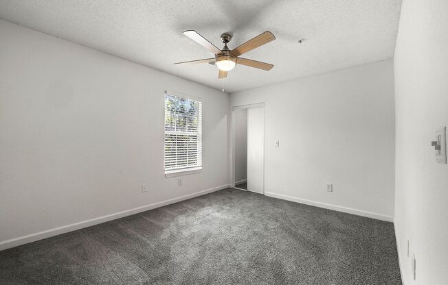 3 beds, 2 baths, 1,260 sqft, $1,513, Unit 3482-03