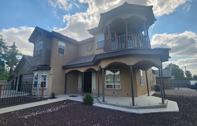 2331 Calloway Drive - Two Story House