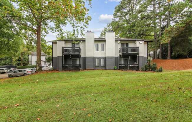 Riverwood Apartments in Roswell, GA Apartment Exterior
