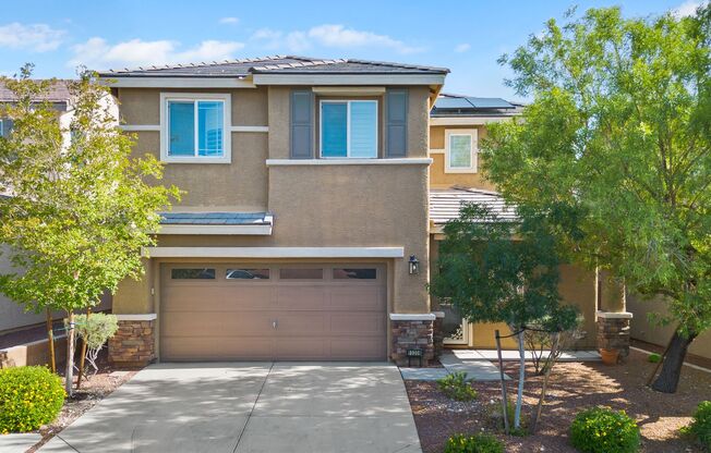 Stunning 3 Bedroom Home with a Large Backyard, in Providence