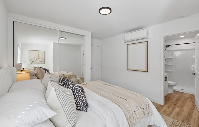 3 beds, 2.5 baths, 945 sqft, $3,395, Unit 1