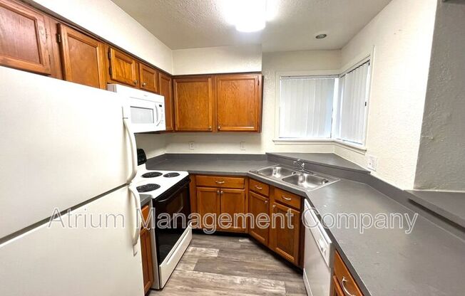 3002 Antique Oaks Cir