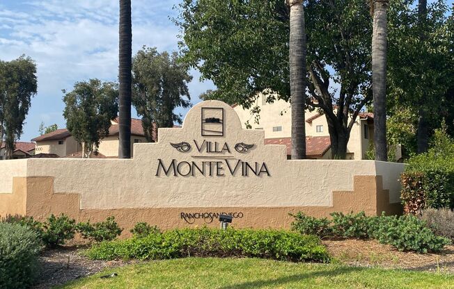 Villa Montevina 2 Bedroom Condo!