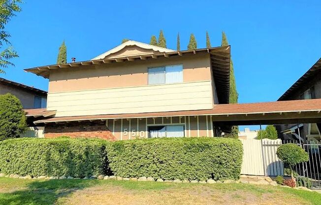 Silverwood Apartments (538,550,562)