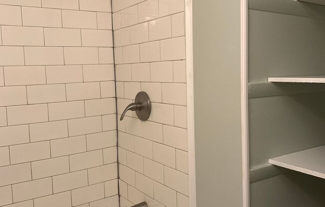 3 beds, 1 bath, $1,390