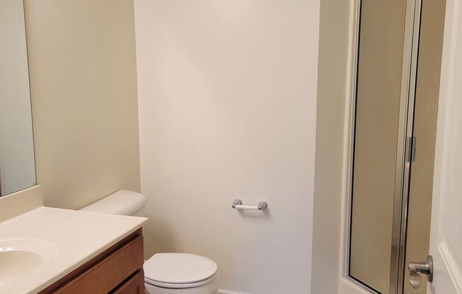 2 beds, 2 baths, 1,252 sqft, $1,680, Unit SU40330