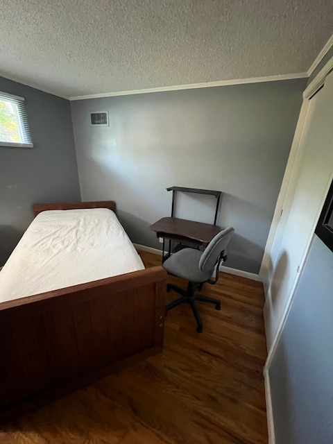 240 GREENAWAY DR