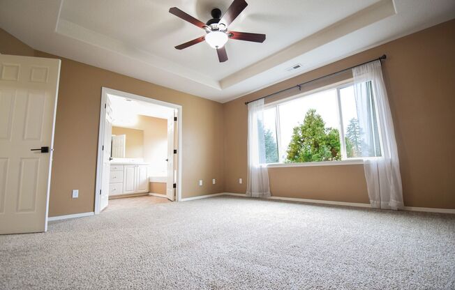 4 beds, 2.5 baths, $3,295