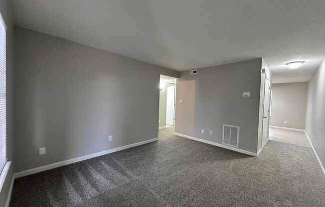 2 beds, 1 bath, 850 sqft, $1,295, Unit Sharp Lane-30
