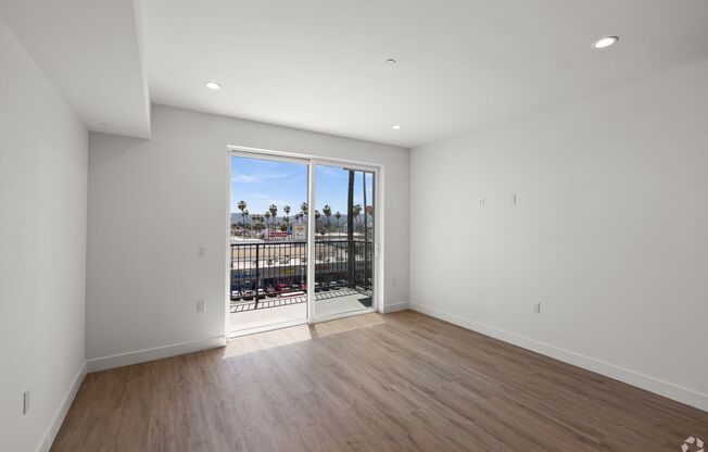 Studio, 1 bath, 533 sqft, $2,039.58, Unit 412-0E