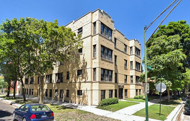 3300-02 N. Claremont / 2334-44 W. School
