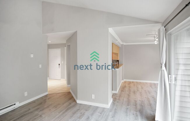 2 beds, 1 bath, $2,495