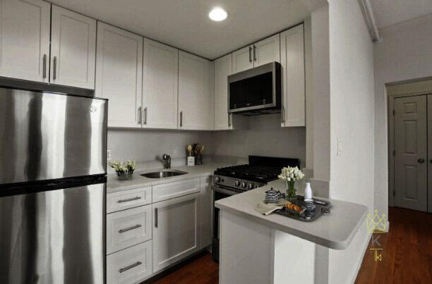 18 Haviland St.