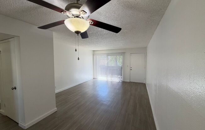 2 beds, 2 baths, 950 sqft, $1,275, Unit 201