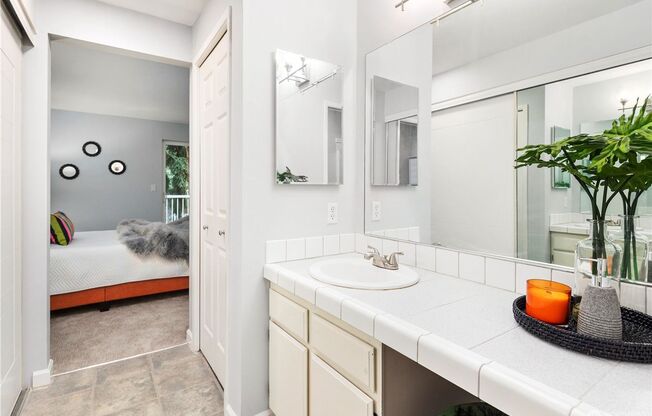 2 beds, 2 baths, $2,095, Unit #1106
