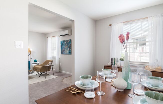 2 beds, 1.5 baths, 1,020 sqft, $2,090, Unit B14