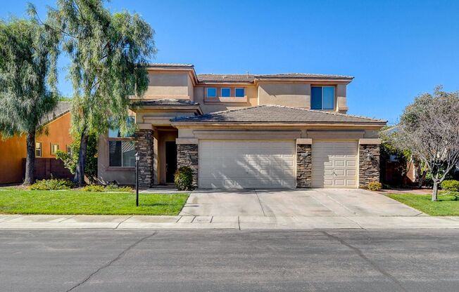 City/Mtn Views from this Stunning 5Bd/3Ba, UNFURNISHED Residence