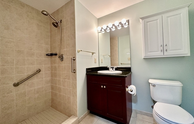 2 beds, 2 baths, 1,114 sqft, $4,200, Unit 2007