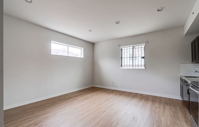 Newly Renovated Temple Apartments