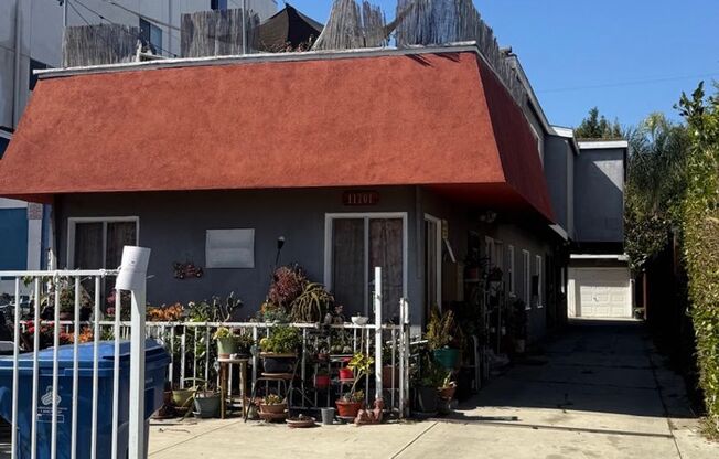 11761 Culver Blvd.