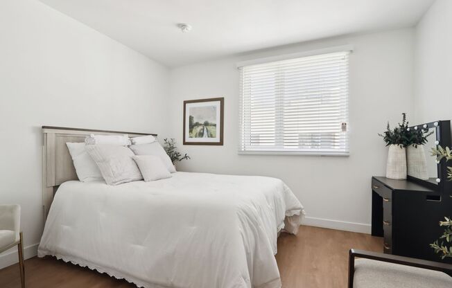 2 beds, 2 baths, 879 sqft, $3,125, Unit 429