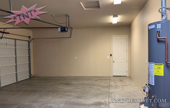 3 beds, 2 baths, $2,525