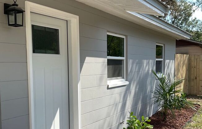 GORGEOUS 3BR/1BA Block Home! NO APPLICATION FEE!