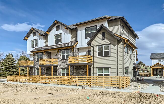 IMMACULATE BRAND NEW TOWNHOME- AVAILBLE NOW! $1000 Incentive with signed lease!