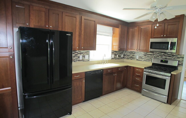 Pristine, 3 bedroom, 2 bath ranch style home located in Sardis Woods!