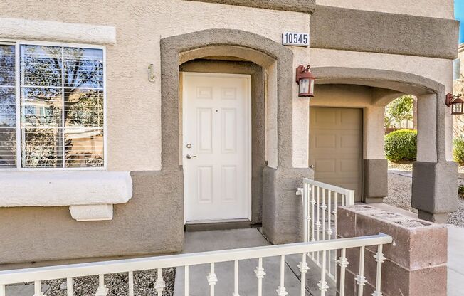 Spacious & Stylish 3-Bedroom Home, 2 Story Home with LOFT in the NW!