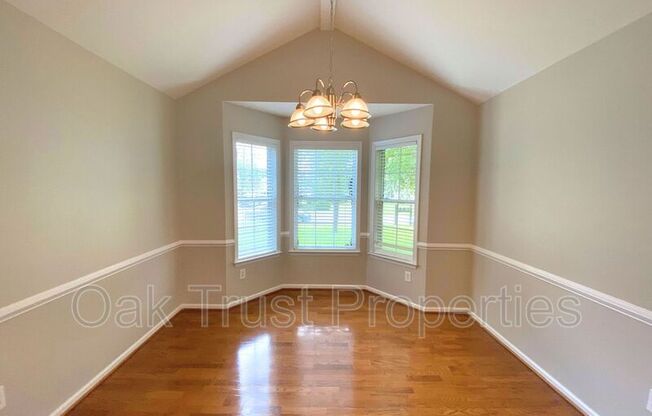 110 SUMMER TRCE DR