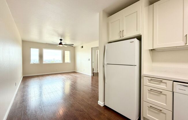 670 Hillside Blvd, Daly City
