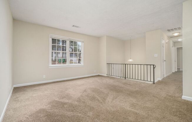 Large 4 Bedroom 2.5 Bath Home with 2 Car Garage