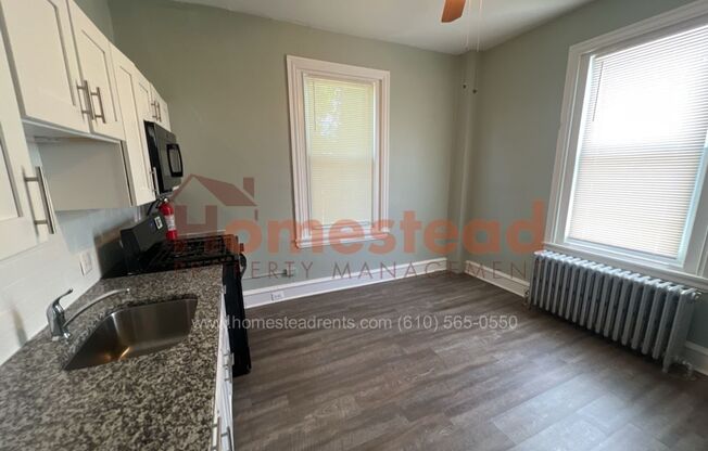 1 bed, 1 bath, $1,000, Unit 2F