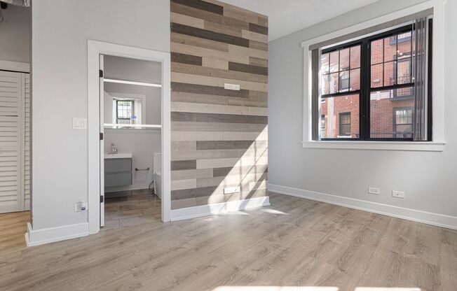 Studio, 1 bath, 268 sqft, $1,550, Unit 112